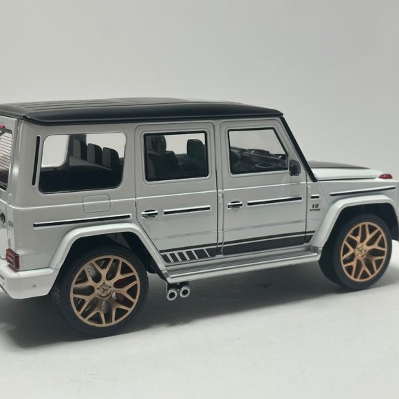 1:18 2015 Mercedes-benz G-Class G63 Diecast TWO Tone White Black With LED Lighs - Picture 5 of 11